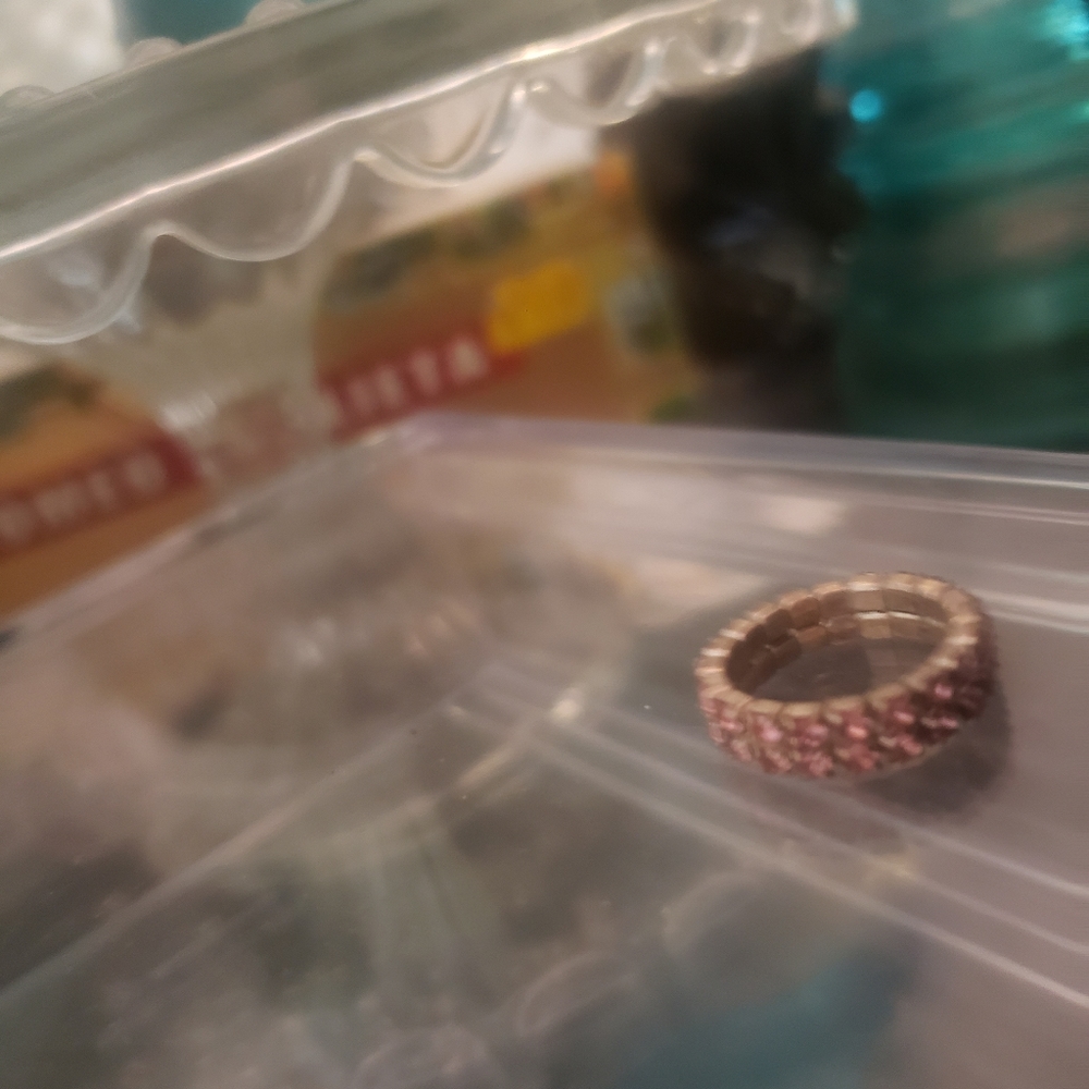 Pink Rhinestone Ring - Picture 6 of 6